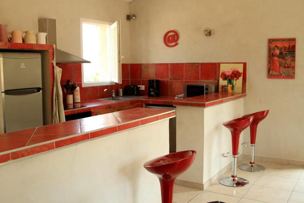 Le Mas Des Genets Saint-Remy-de-Provence Ngoại thất bức ảnh